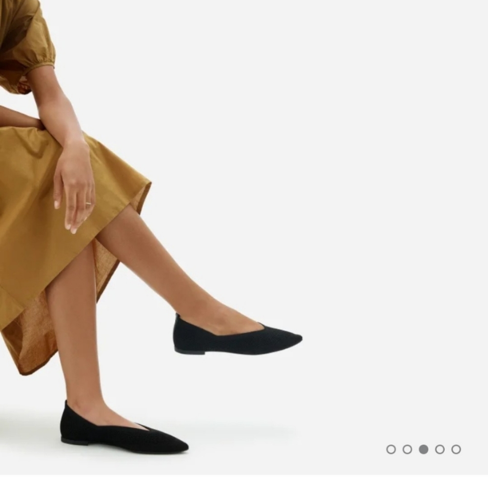 Black Everlane flats in Reknit Size 6.5
